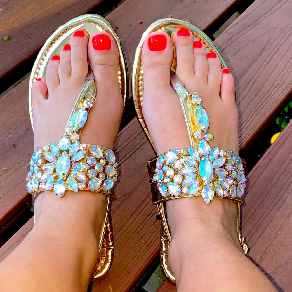 SOLD ❤️‍🔥 Gorgeous Miss Lola bejeweled gold thong sandals 💖
